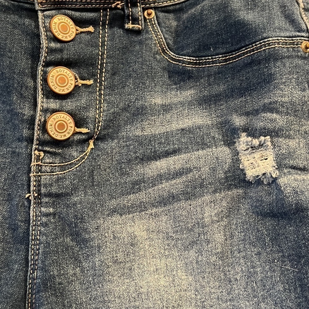 Royalty for me - girls cut off Jean shorts - size 16. Denim - Picture 3 of 11